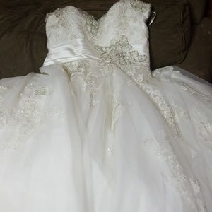 Wedding dresse